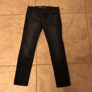 DKNY girls dark wash jeans size 8 like new